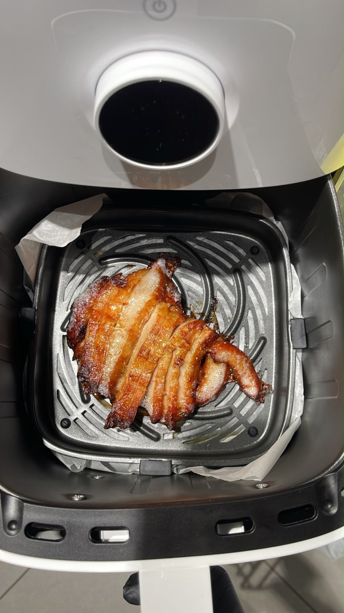 用氣炸鍋翻熱泰式燒豬頸肉
